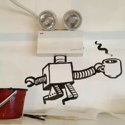 梳子、香蕉與創意 中年大叔用日常用品作畫成網紅